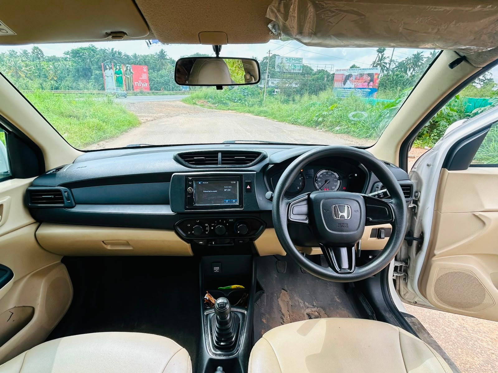 View 2019 Honda Amaze 1.2 V AT i-VTEC Image 8 Used 2019 Honda Amaze 1.2 V AT i-VTEC Image 8