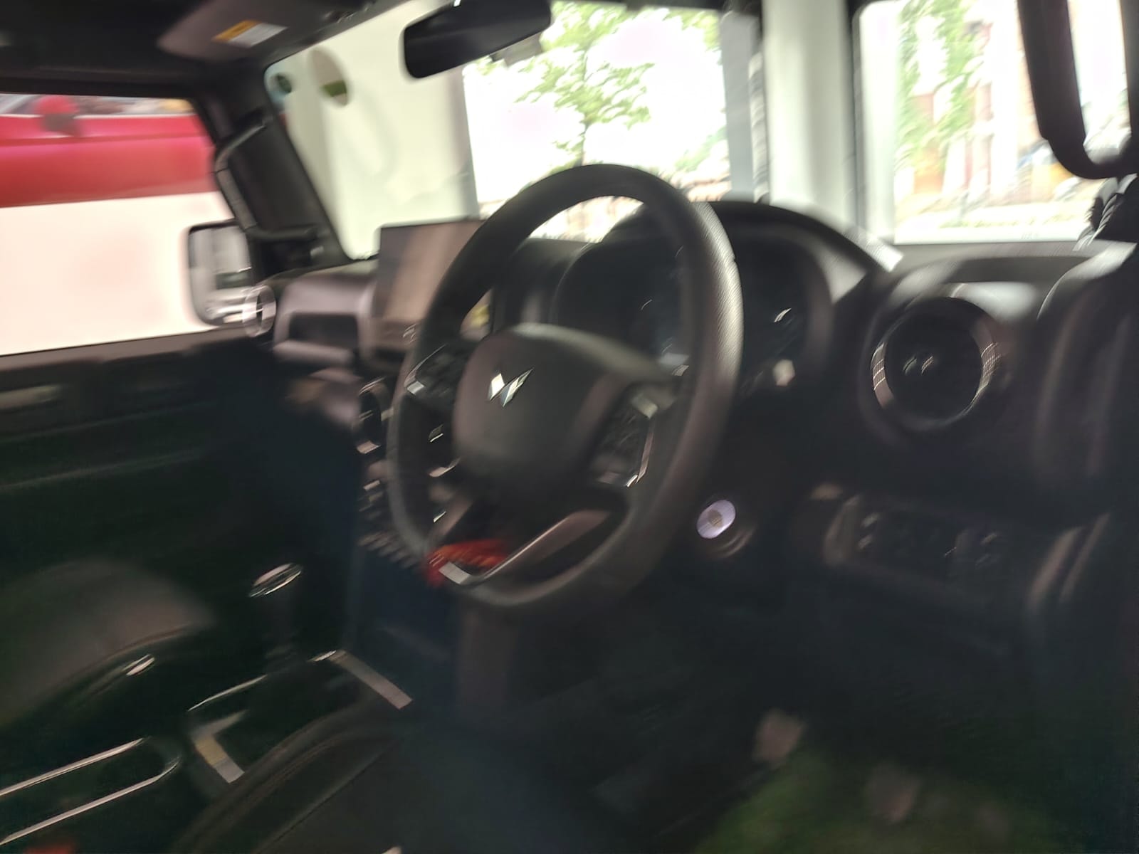 View 2025 Mahindra Thar AXT MT Image 7 Used 2025 Mahindra Thar AXT MT Image 7