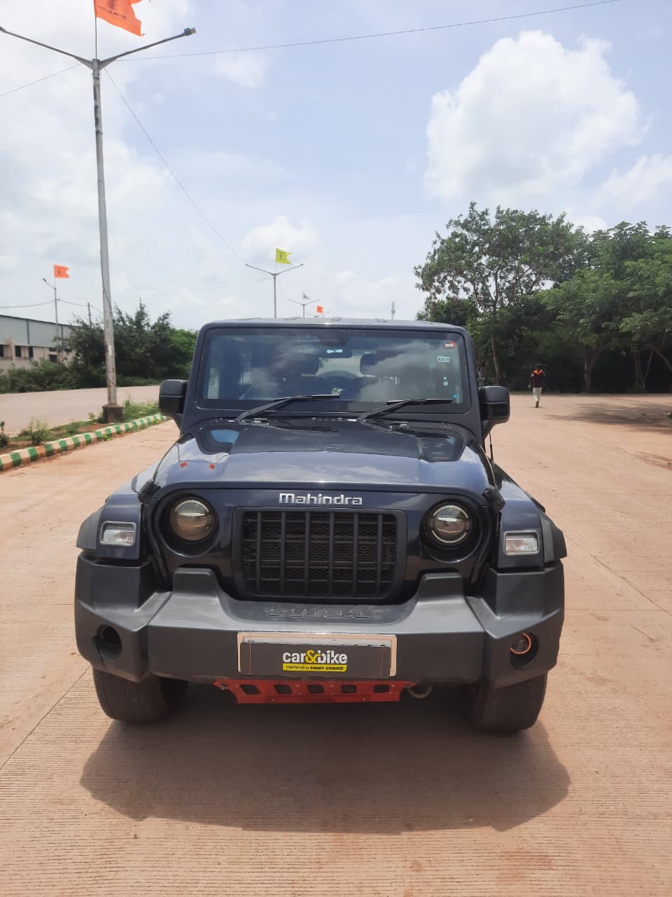 View 2023 Mahindra Thar LX Automatic 4 Seater Hard Top Diesel Image 2 Used 2023 Mahindra Thar LX Automatic 4 Seater Hard Top Diesel Image 2
