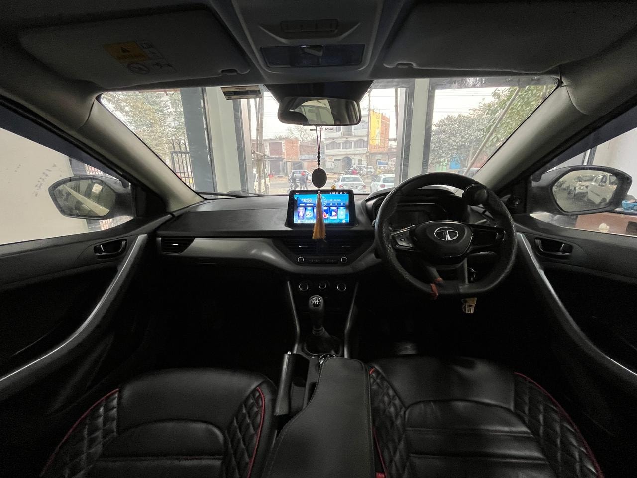 View 2021 Tata Nexon Revotorq XM (S) Image 5 Used 2021 Tata Nexon Revotorq XM (S) Image 5