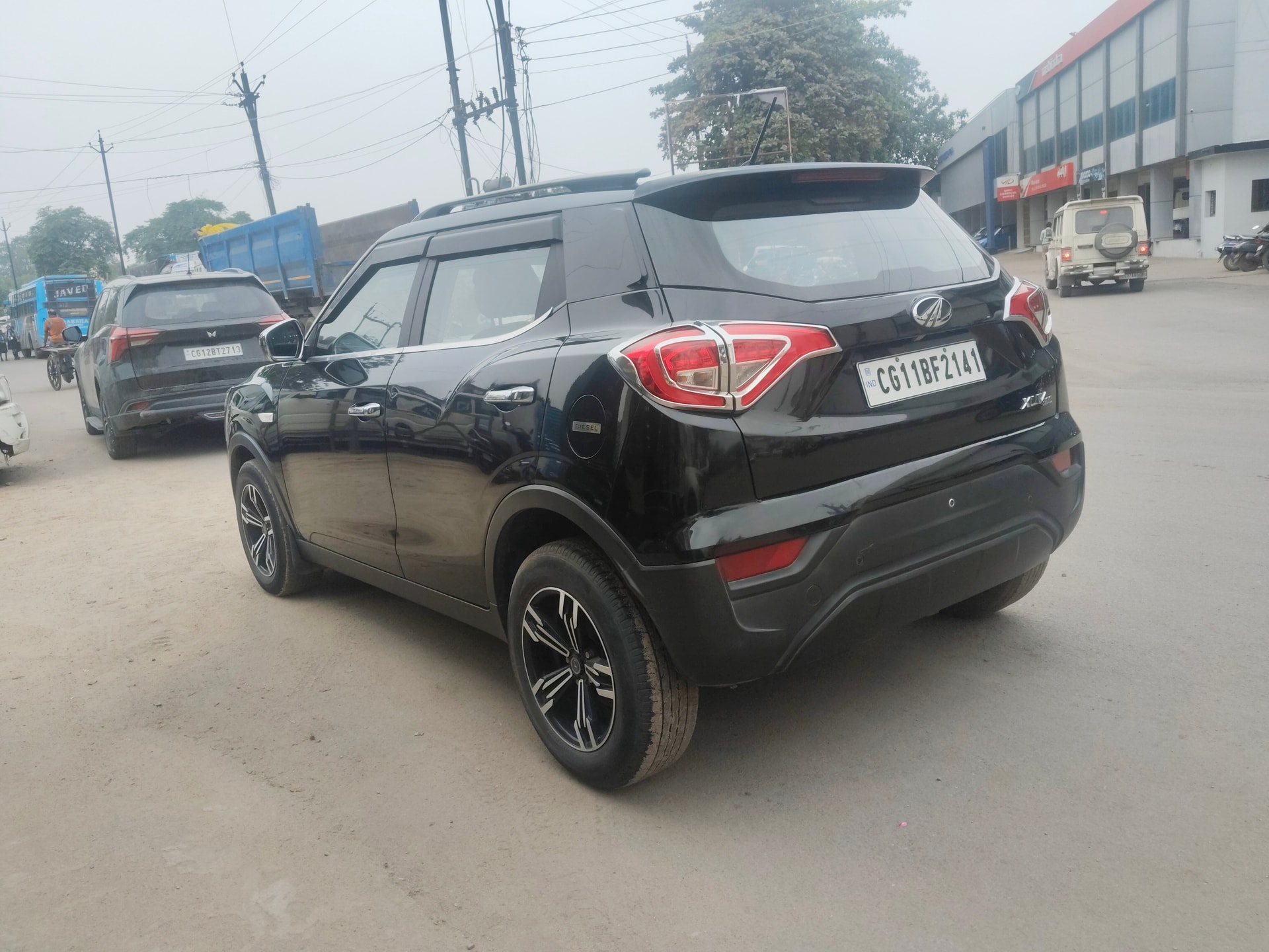 View 2022 Mahindra XUV300 W6 Petrol Image 10 Used 2022 Mahindra XUV300 W6 Petrol Image 10