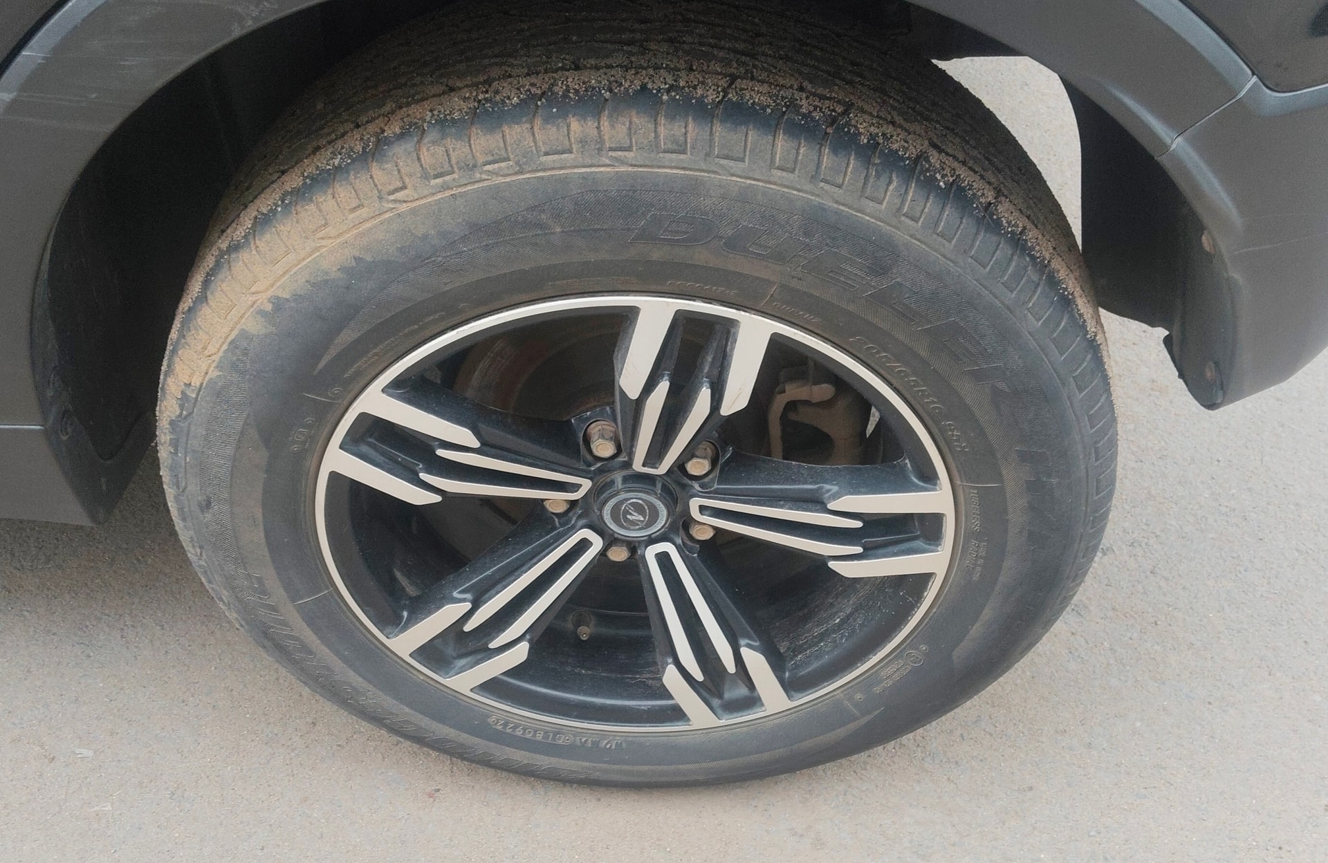 View 2022 Mahindra XUV300 W6 Petrol Image 15 Used 2022 Mahindra XUV300 W6 Petrol Image 15