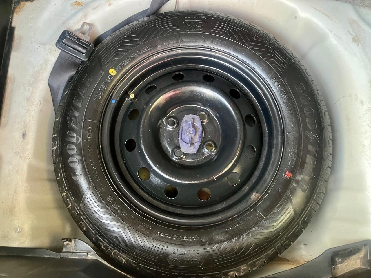 View 2019 Maruti Suzuki Swift VXI AGS BS IV Image 13 Used 2019 Maruti Suzuki Swift VXI AGS BS IV Image 13