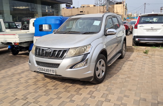 View Mahindra XUV500 Image 1 Used Mahindra XUV500 Image 1