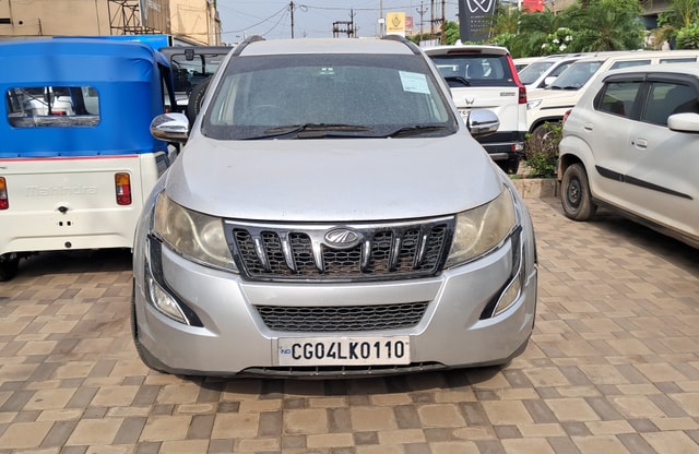 View Mahindra XUV500 Image 2 Used Mahindra XUV500 Image 2