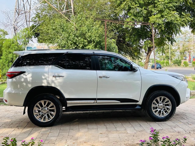 View Toyota Fortuner Image 8 Used Toyota Fortuner Image 8
