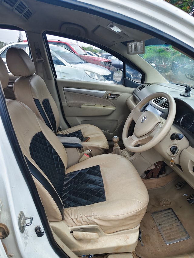 View Maruti Suzuki Ertiga Image 3 Used Maruti Suzuki Ertiga Image 3