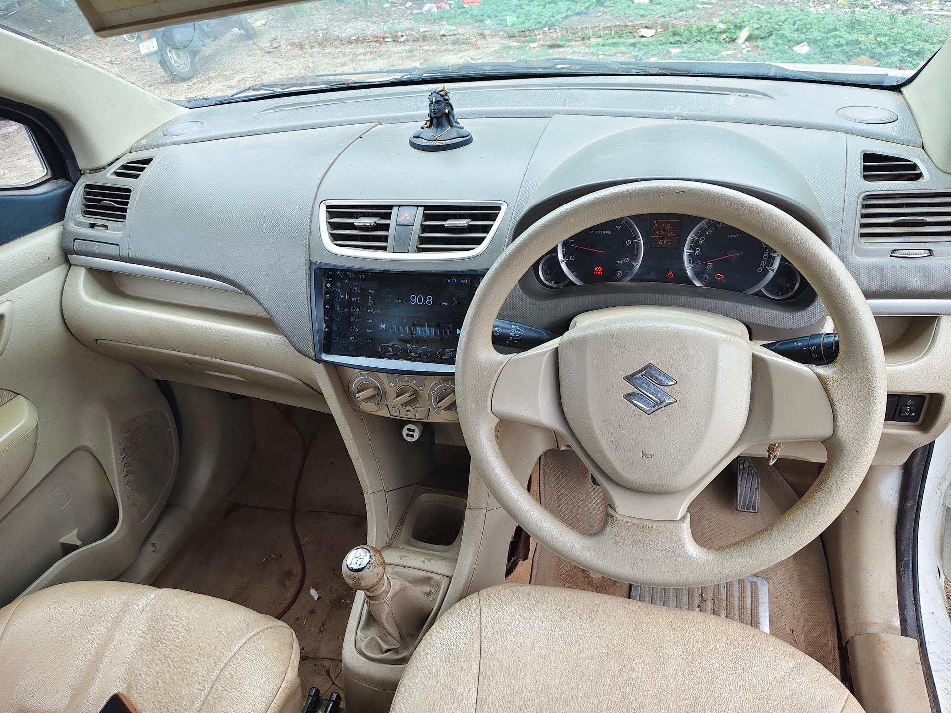 View 2014 Maruti Suzuki Ertiga VDI Image 8 Used 2014 Maruti Suzuki Ertiga VDI Image 8