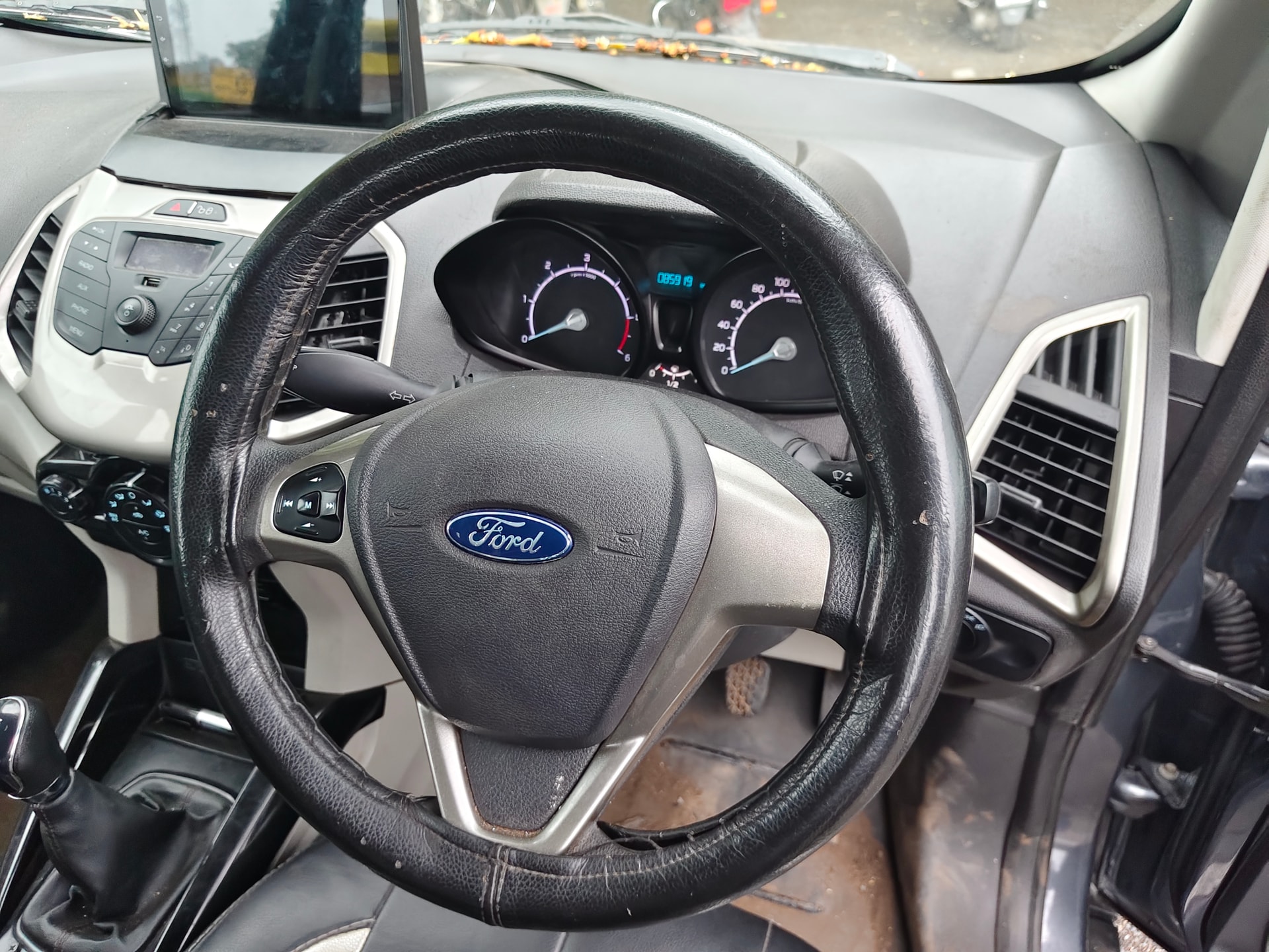 View 2014 Ford EcoSport 1.5 TDCi Diesel Trend BS IV Image 11 Used 2014 Ford EcoSport 1.5 TDCi Diesel Trend BS IV Image 11