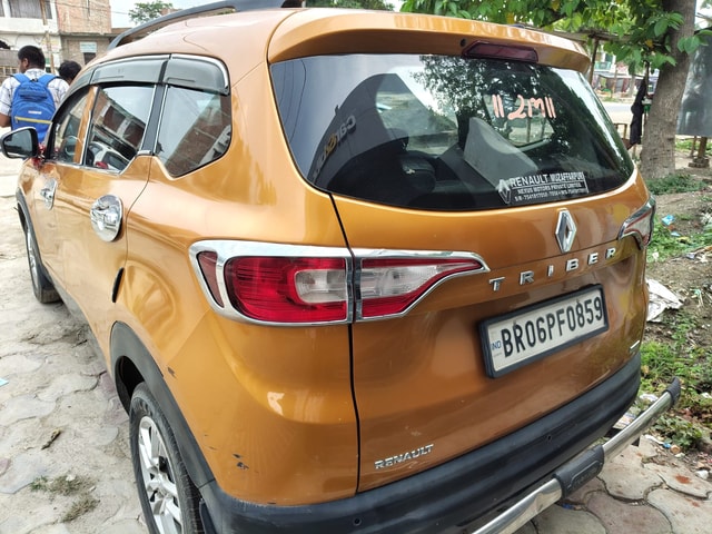 View Renault Triber Image 10 Used Renault Triber Image 10