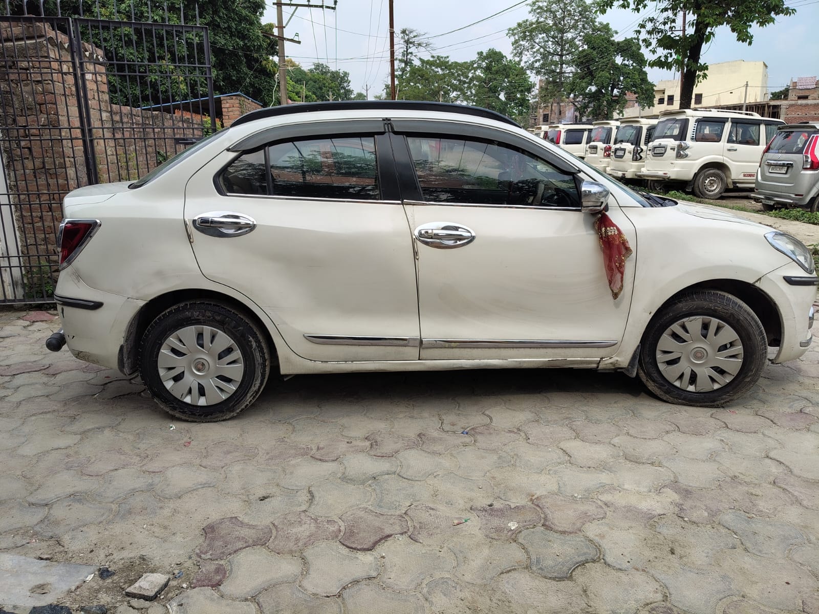 View 2019 Maruti Suzuki Dzire VXI BS IV Image 3 Used 2019 Maruti Suzuki Dzire VXI BS IV Image 3