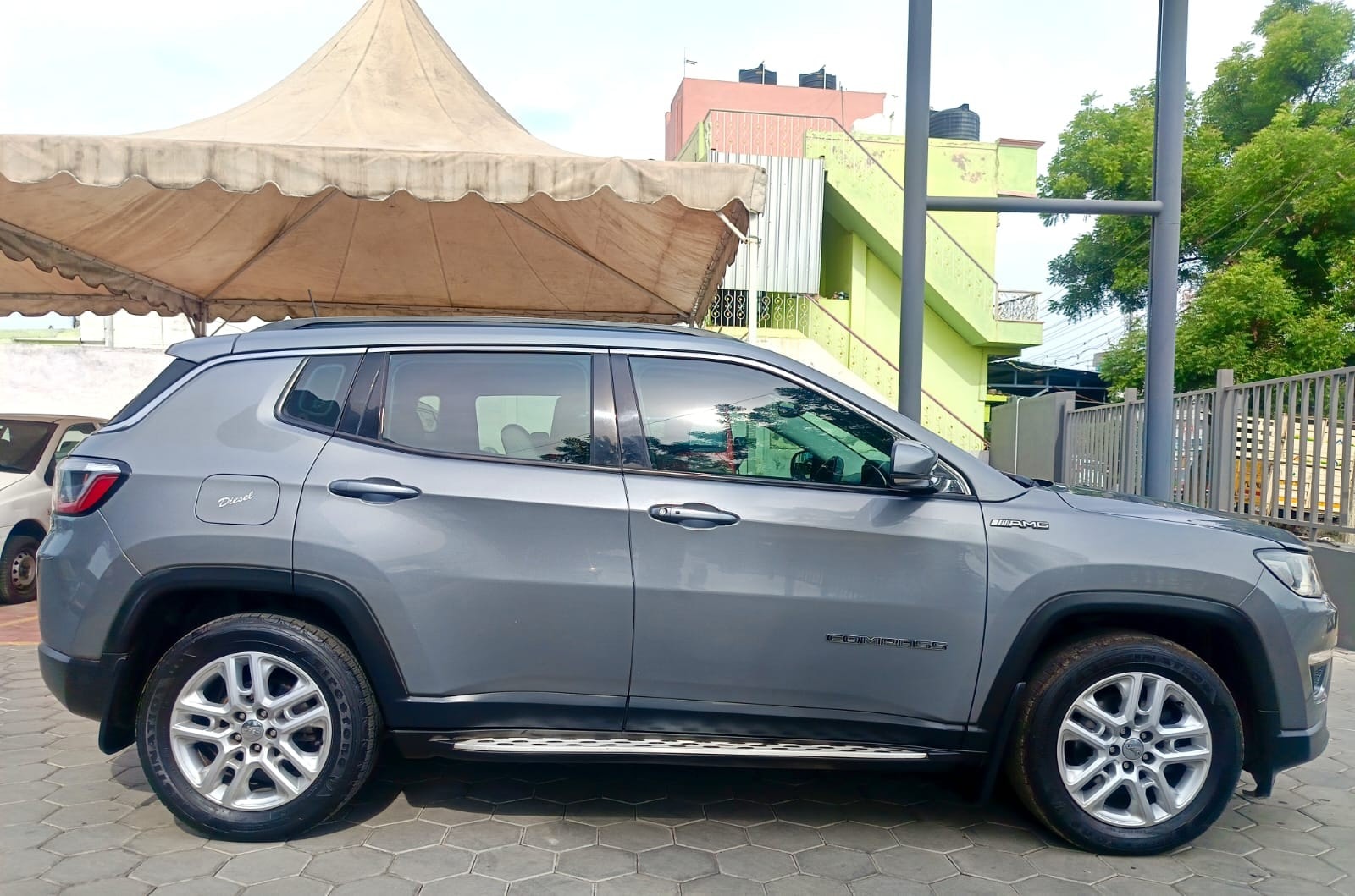 View 2018 Jeep Compass Limited 4X4 2.0 Diesel BS IV Image 8 Used 2018 Jeep Compass Limited 4X4 2.0 Diesel BS IV Image 8