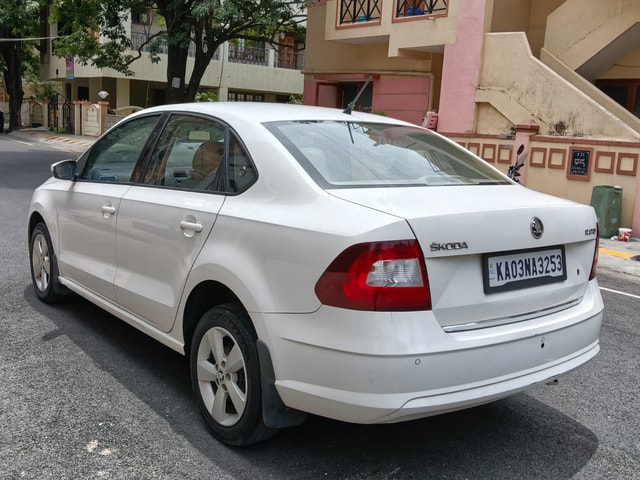 View Skoda Rapid Image 10 Used Skoda Rapid Image 10