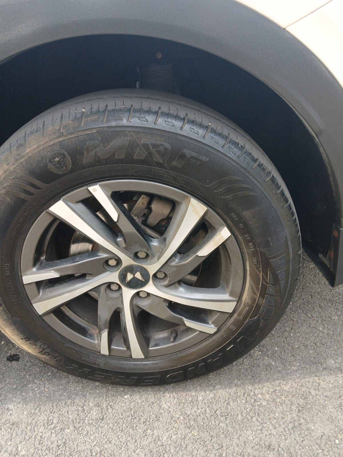 Used 2024 Mahindra XUV700 Used 2024 Mahindra XUV700