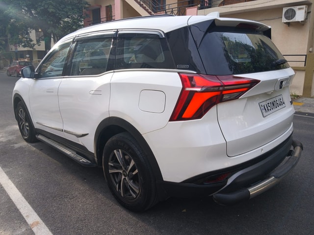 View Mahindra XUV700 Image 10 Used Mahindra XUV700 Image 10