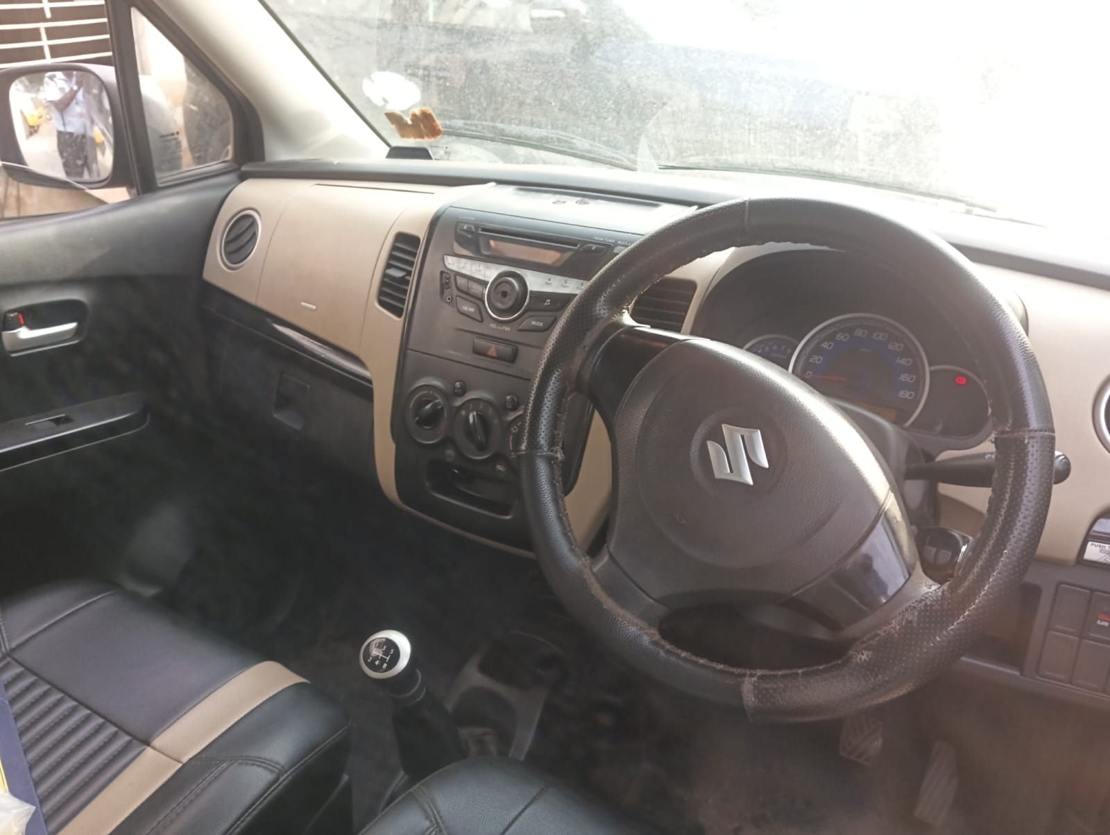 View 2017 Maruti Suzuki Wagon R VXI 1.0 BS IV Image 7 Used 2017 Maruti Suzuki Wagon R VXI 1.0 BS IV Image 7