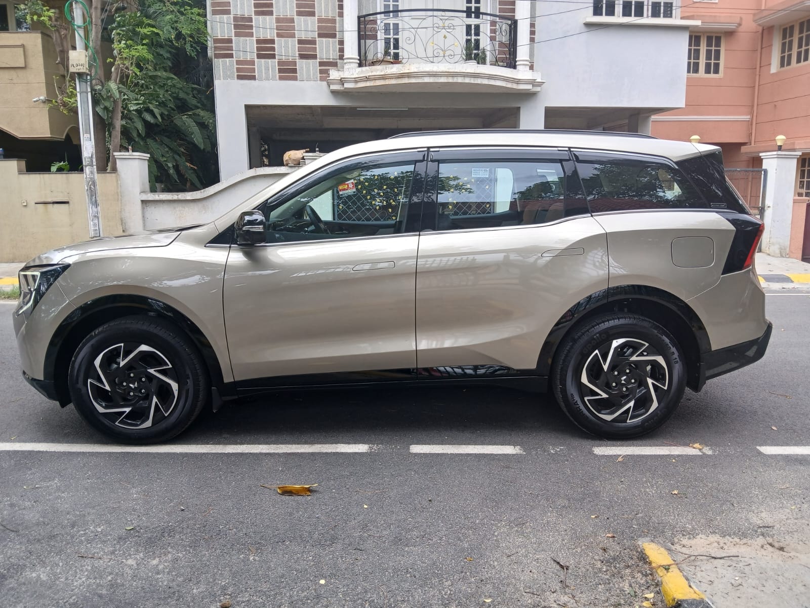 View 2026 Mahindra XUV 7XO AX Petrol Image 6 Used 2026 Mahindra XUV 7XO AX Petrol Image 6