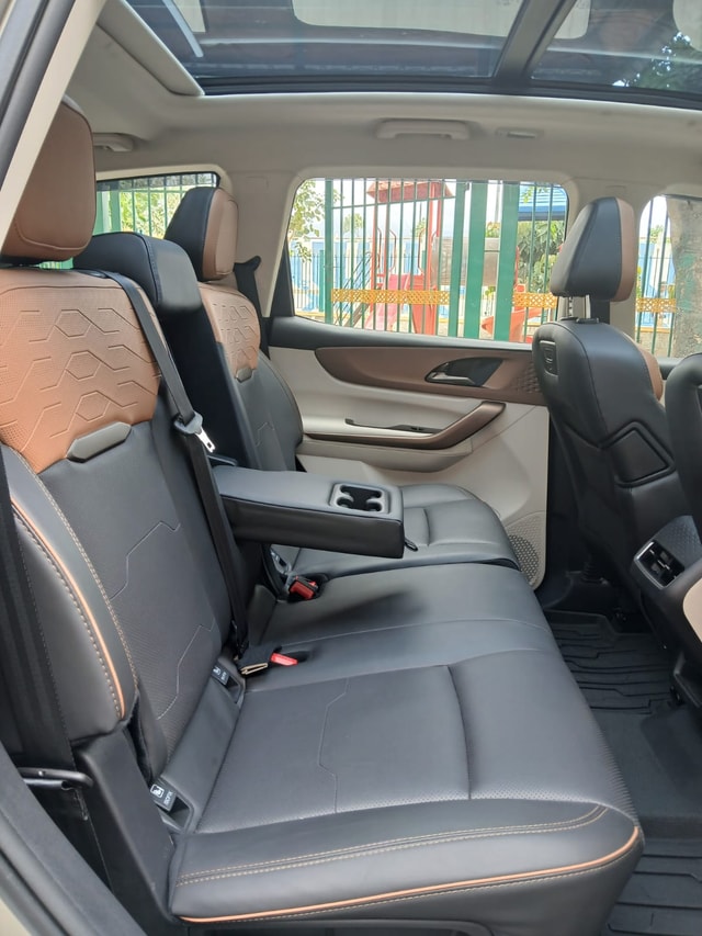 View Mahindra XUV 7XO Image 5 Used Mahindra XUV 7XO Image 5