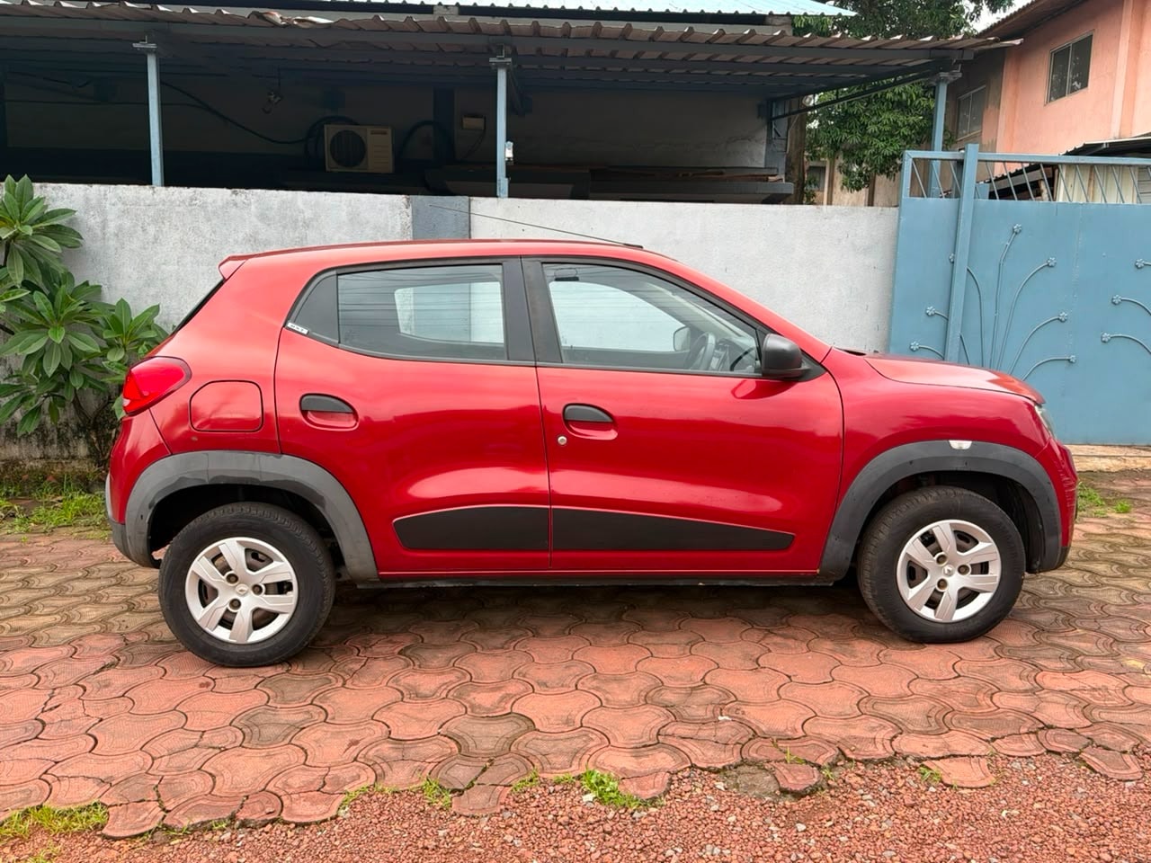 View 2016 Renault Kwid RXT 1.0 (O) BS IV Image 8 Used 2016 Renault Kwid RXT 1.0 (O) BS IV Image 8