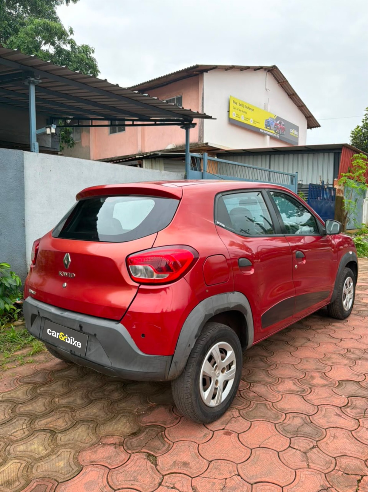 View 2016 Renault Kwid RXT 1.0 (O) BS IV Image 14 Used 2016 Renault Kwid RXT 1.0 (O) BS IV Image 14