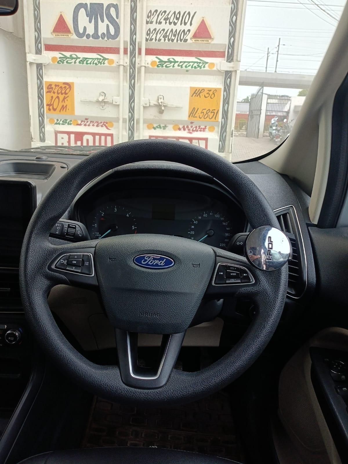 View 2019 Ford EcoSport 1.5 TDCi Diesel Trend BS IV Image 11 Used 2019 Ford EcoSport 1.5 TDCi Diesel Trend BS IV Image 11