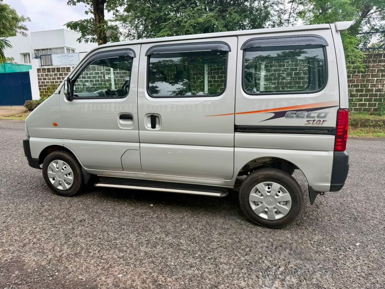 Used 2023 Maruti Suzuki Eeco Used 2023 Maruti Suzuki Eeco