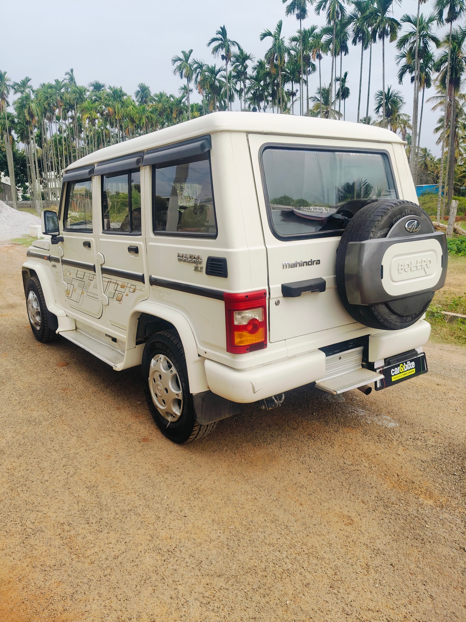 View 2014 Mahindra Bolero ZLX BS3 Image 10 Used 2014 Mahindra Bolero ZLX BS3 Image 10
