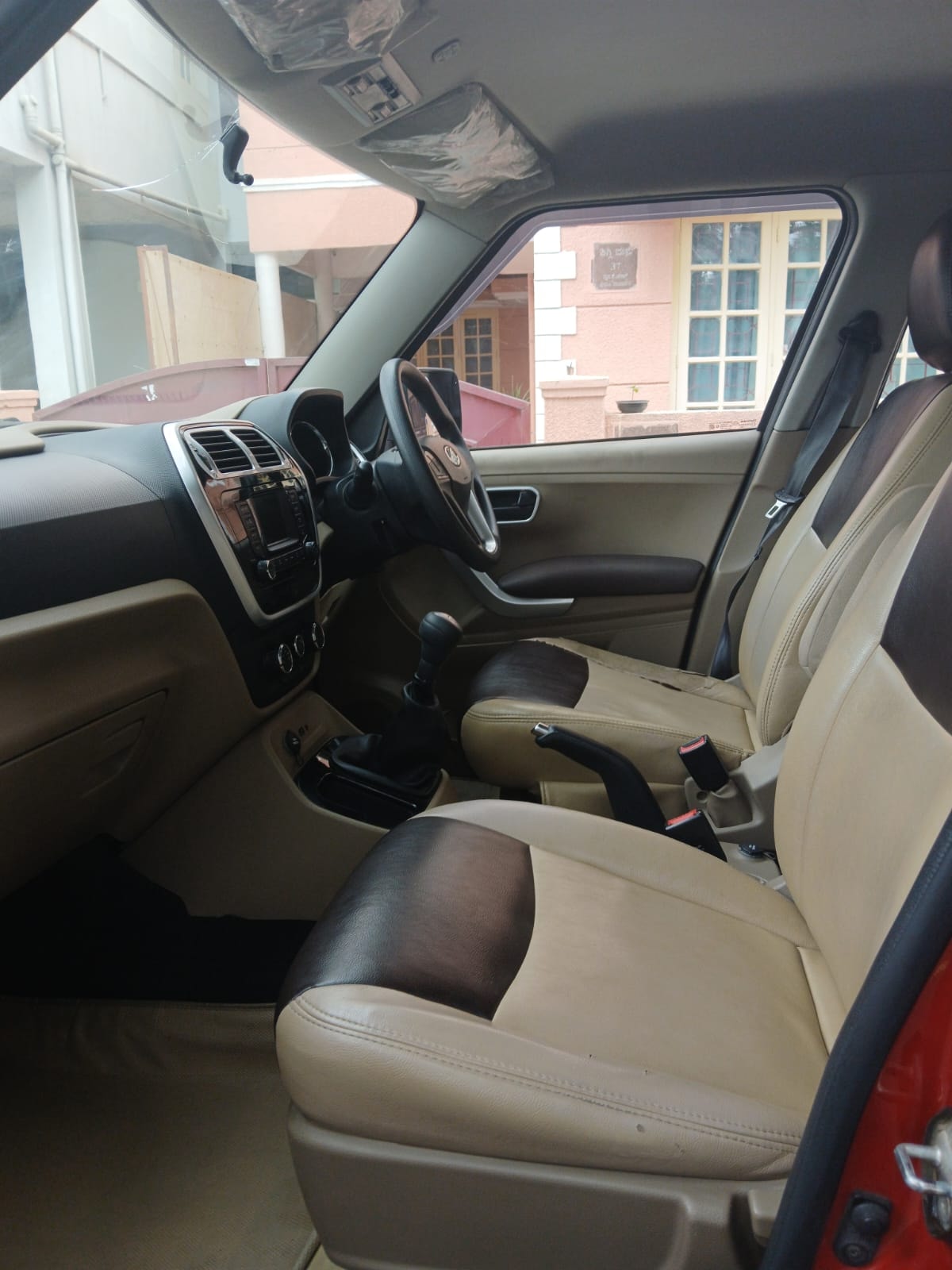 Used 2017 Mahindra TUV300 Used 2017 Mahindra TUV300