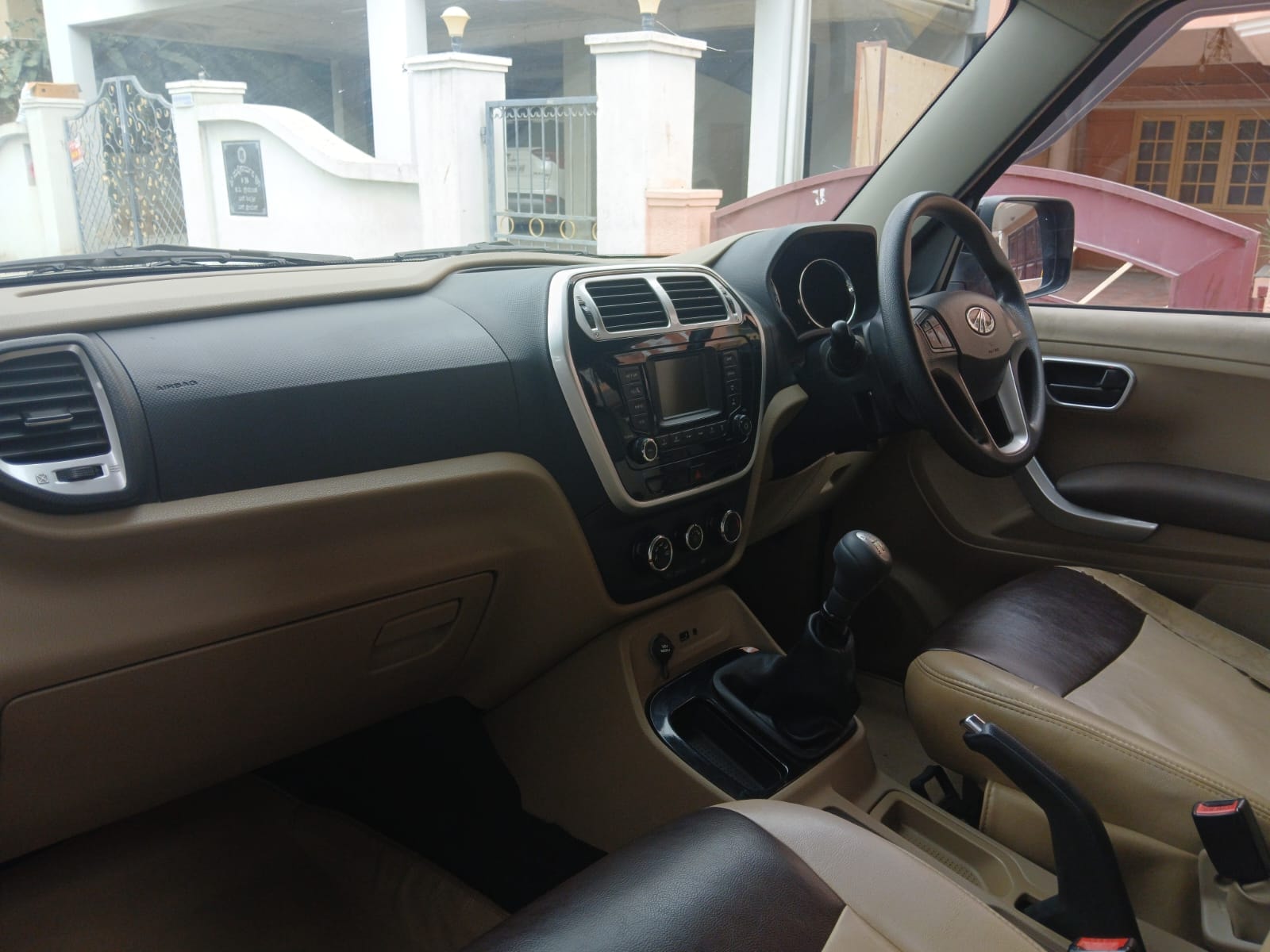 Used 2017 Mahindra TUV300 Used 2017 Mahindra TUV300