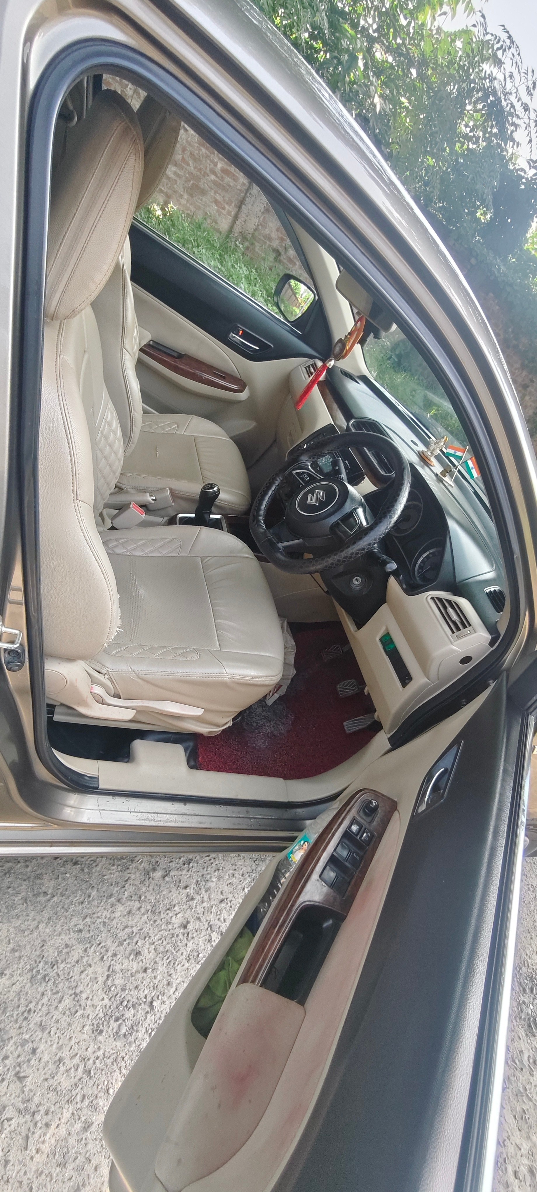 View 2018 Maruti Suzuki Dzire VXI BS IV Image 3 Used 2018 Maruti Suzuki Dzire VXI BS IV Image 3
