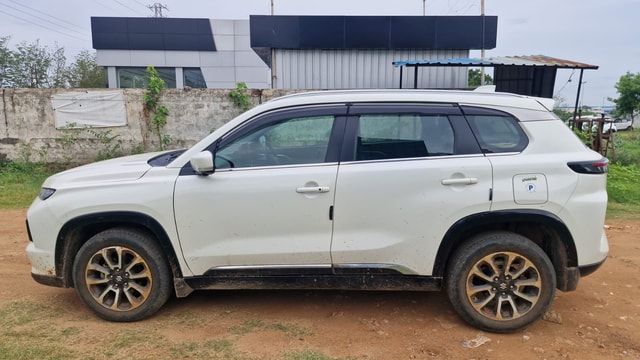 View Maruti Suzuki Grand Vitara Image 6 Used Maruti Suzuki Grand Vitara Image 6