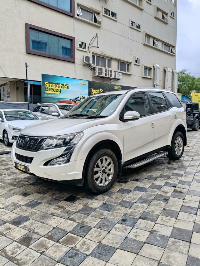View Mahindra XUV500 Image 1 Used Mahindra XUV500 Image 1