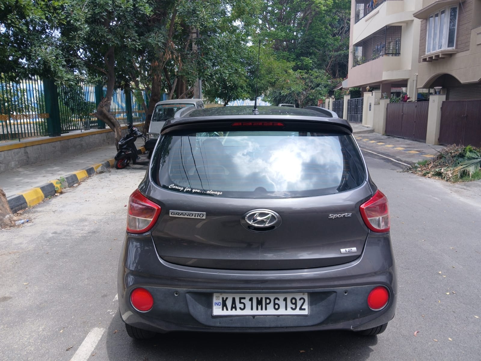 Used 2020 Hyundai Grand i10 Used 2020 Hyundai Grand i10