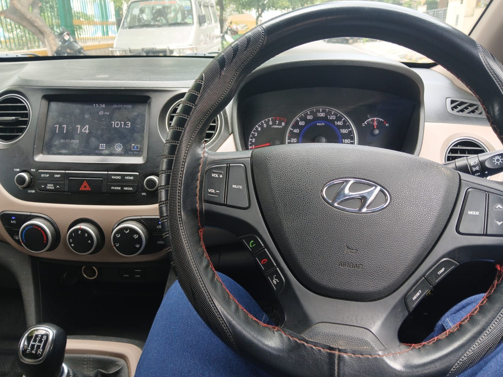 Used 2020 Hyundai Grand i10 Used 2020 Hyundai Grand i10