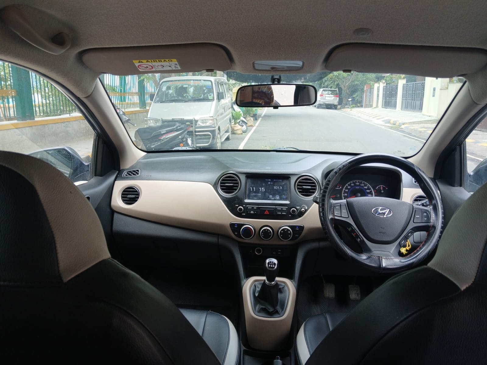 Used 2020 Hyundai Grand i10 Used 2020 Hyundai Grand i10