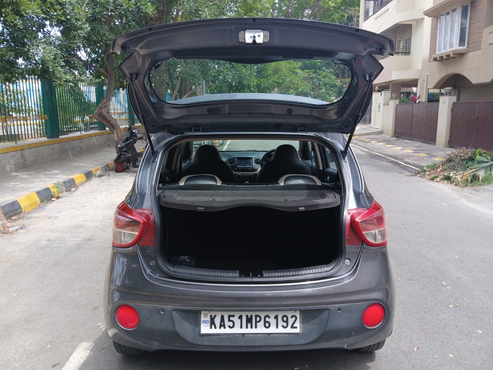Used 2020 Hyundai Grand i10 Used 2020 Hyundai Grand i10