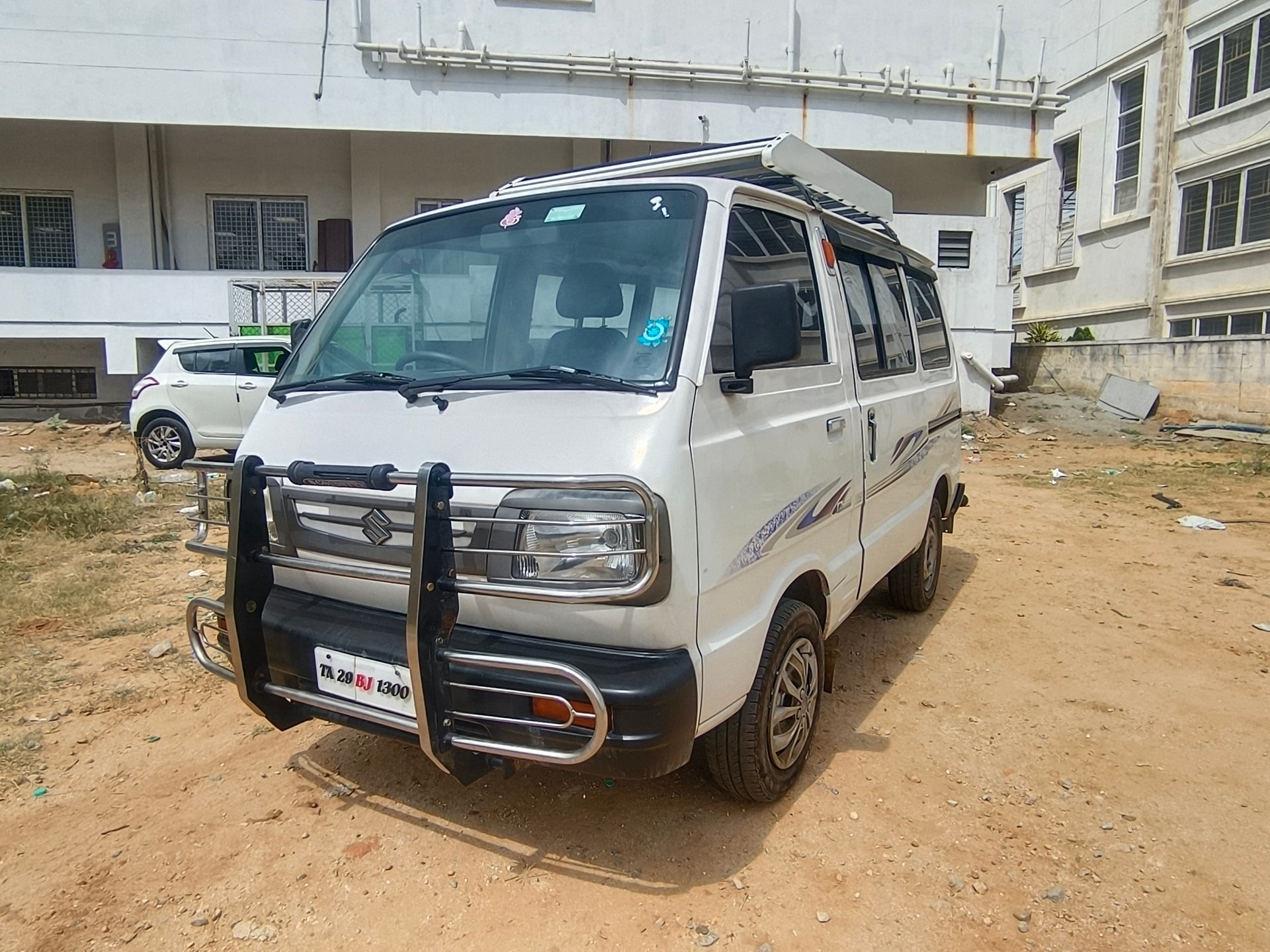 View 2018 Maruti Suzuki Omni MPI Ambulance BS4 Image 1 Used 2018 Maruti Suzuki Omni MPI Ambulance BS4 Image 1