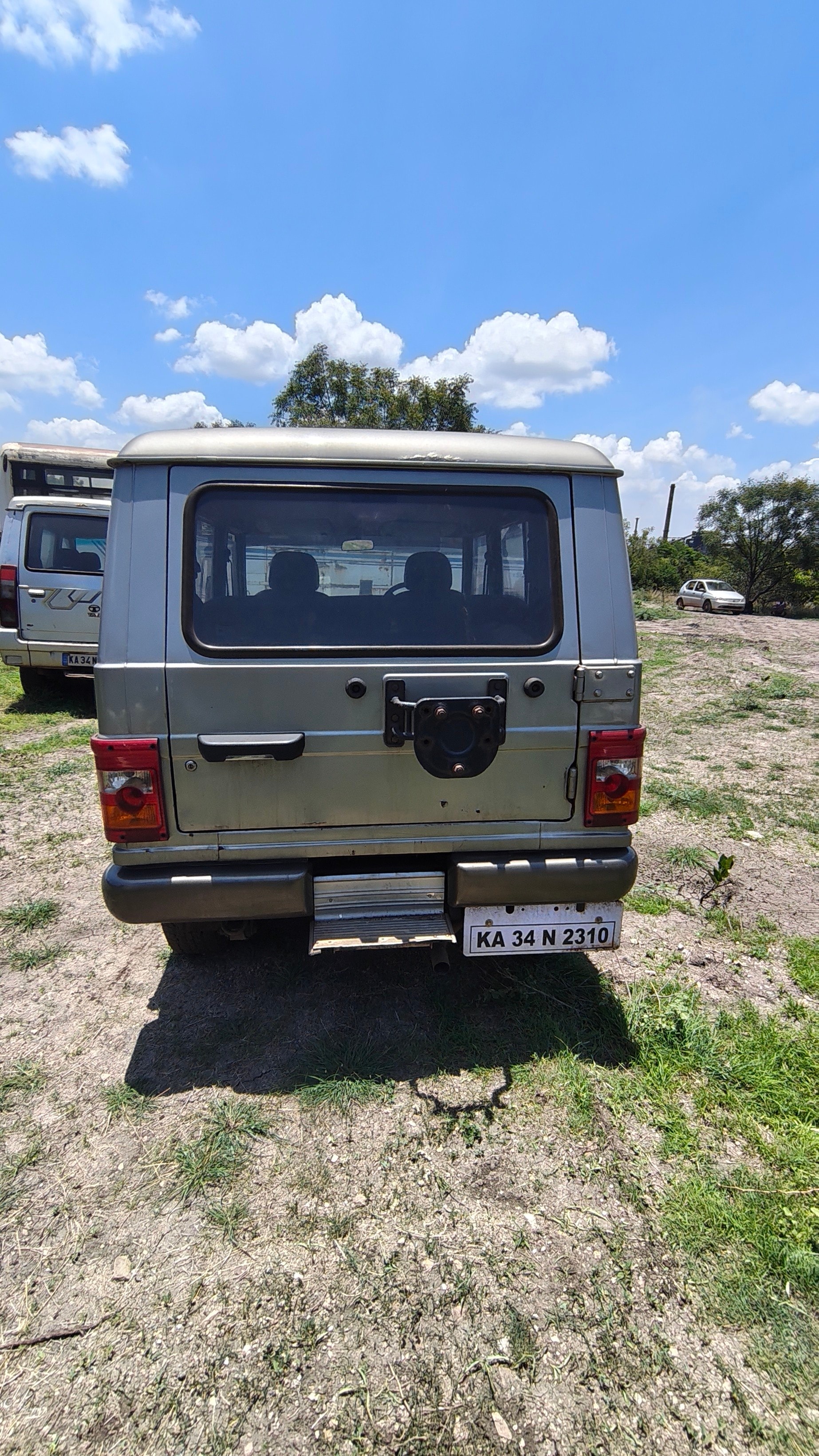 View 2012 Mahindra Bolero SLE BS3 Image 3 Used 2012 Mahindra Bolero SLE BS3 Image 3
