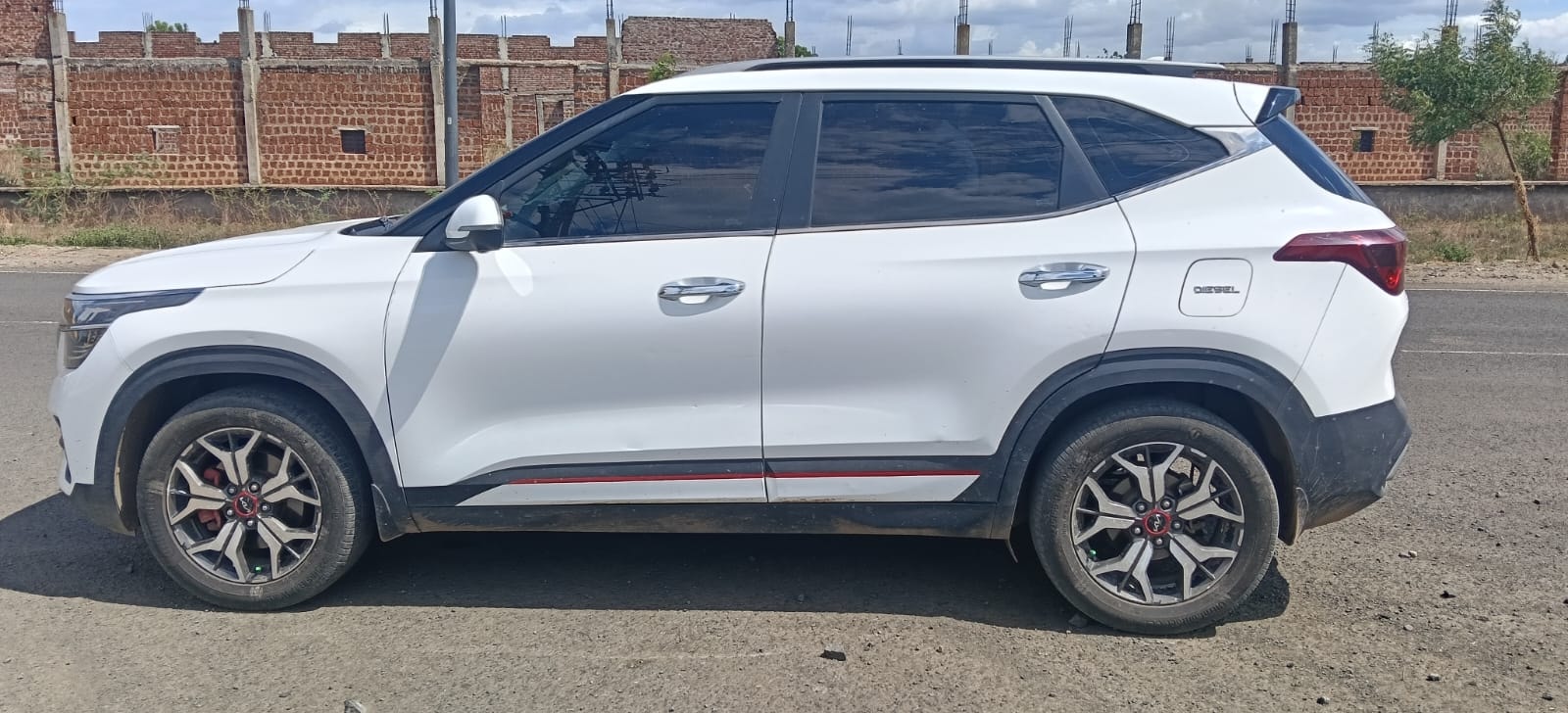 View 2023 Kia Seltos GTX Plus AT Diesel Image 5 Used 2023 Kia Seltos GTX Plus AT Diesel Image 5