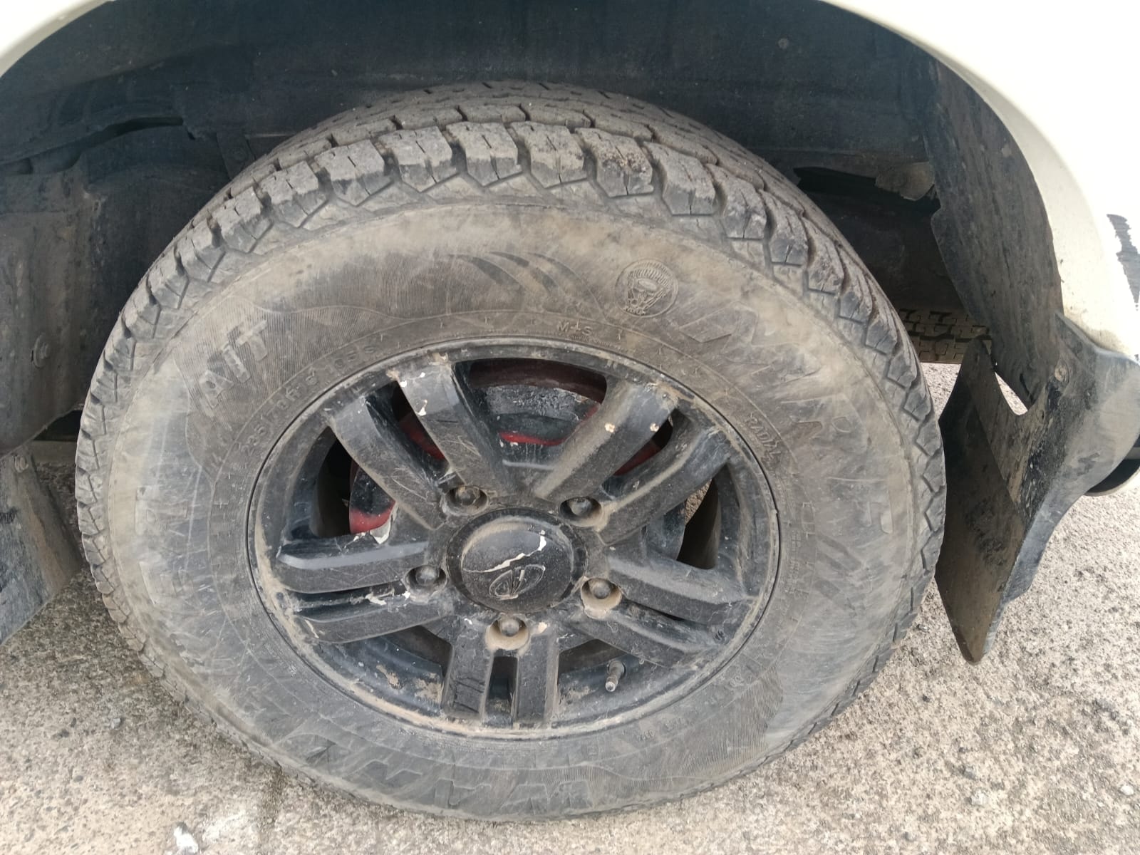 View 2012 Mahindra Scorpio VLX 2WD BS4 Image 10 Used 2012 Mahindra Scorpio VLX 2WD BS4 Image 10
