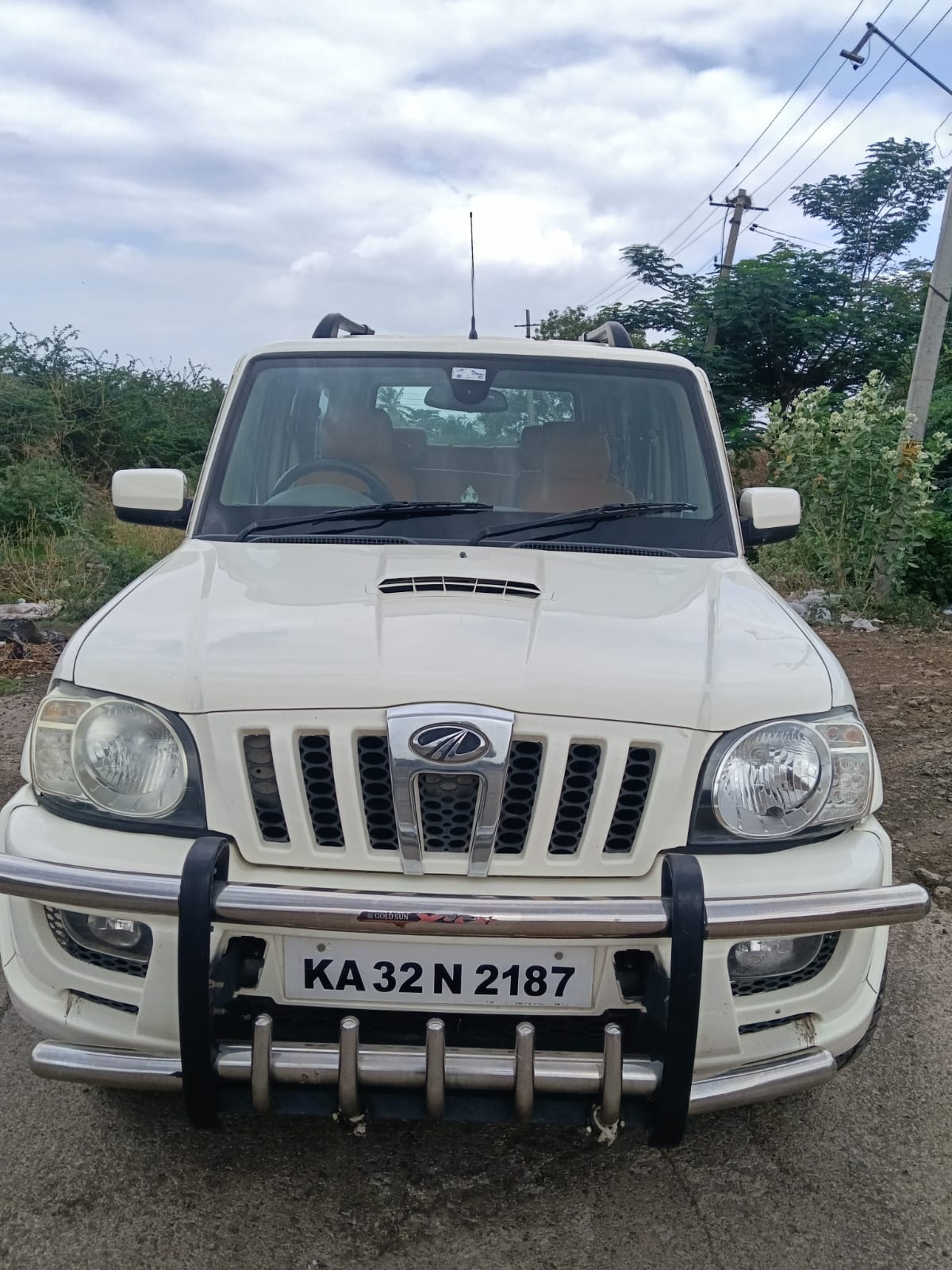 View 2012 Mahindra Scorpio VLX 2WD BS4 Image 2 Used 2012 Mahindra Scorpio VLX 2WD BS4 Image 2