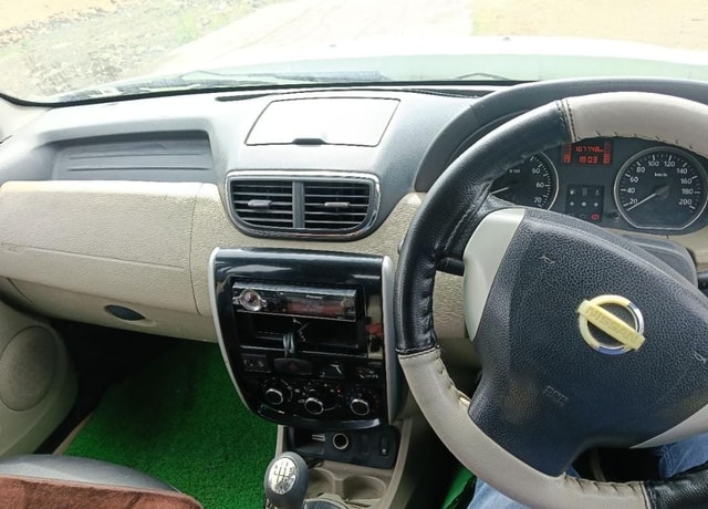 View Nissan Terrano Image 8 Used Nissan Terrano Image 8