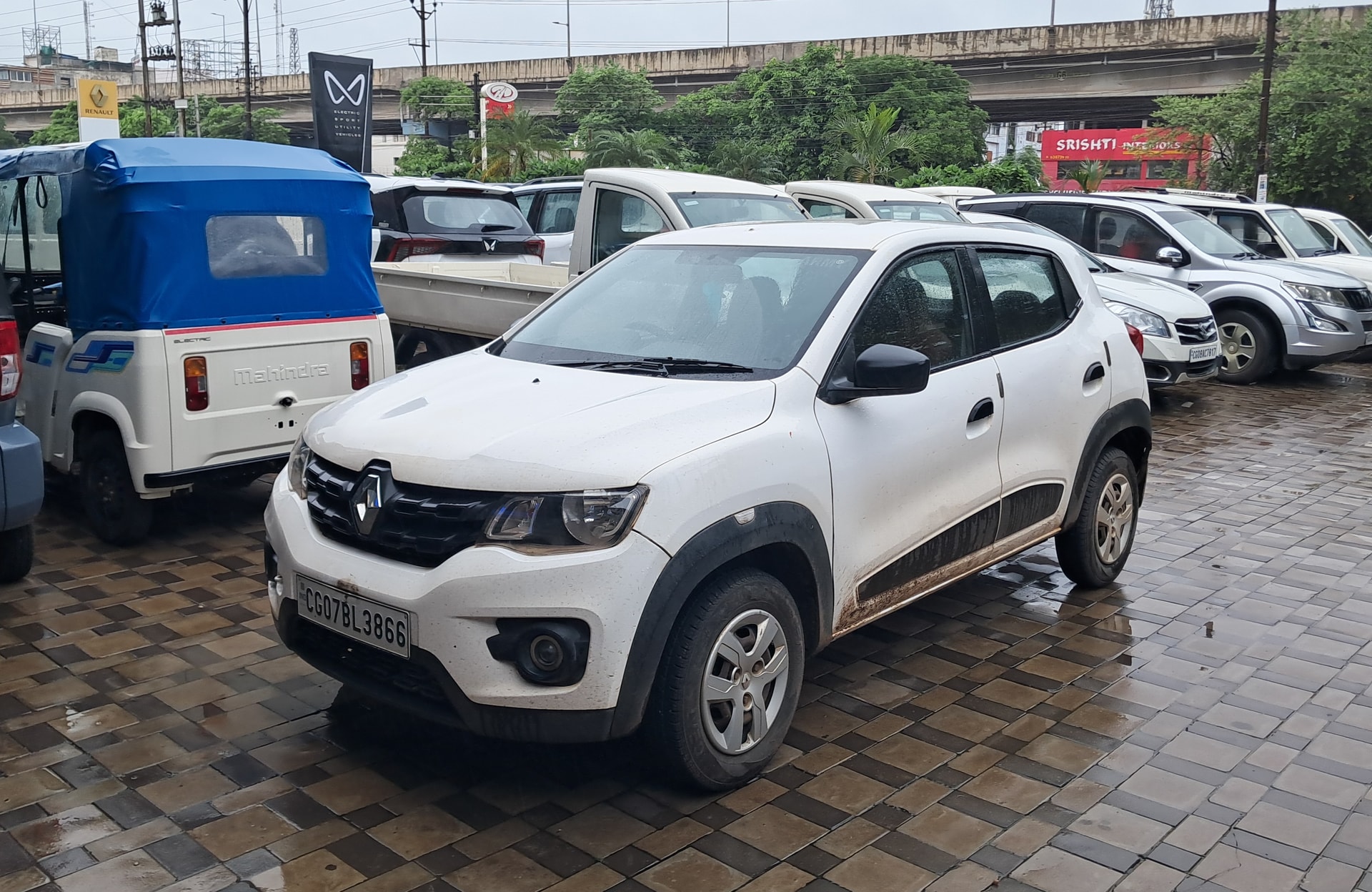 View 2018 Renault Kwid RXL BS IV Image 1 Used 2018 Renault Kwid RXL BS IV Image 1