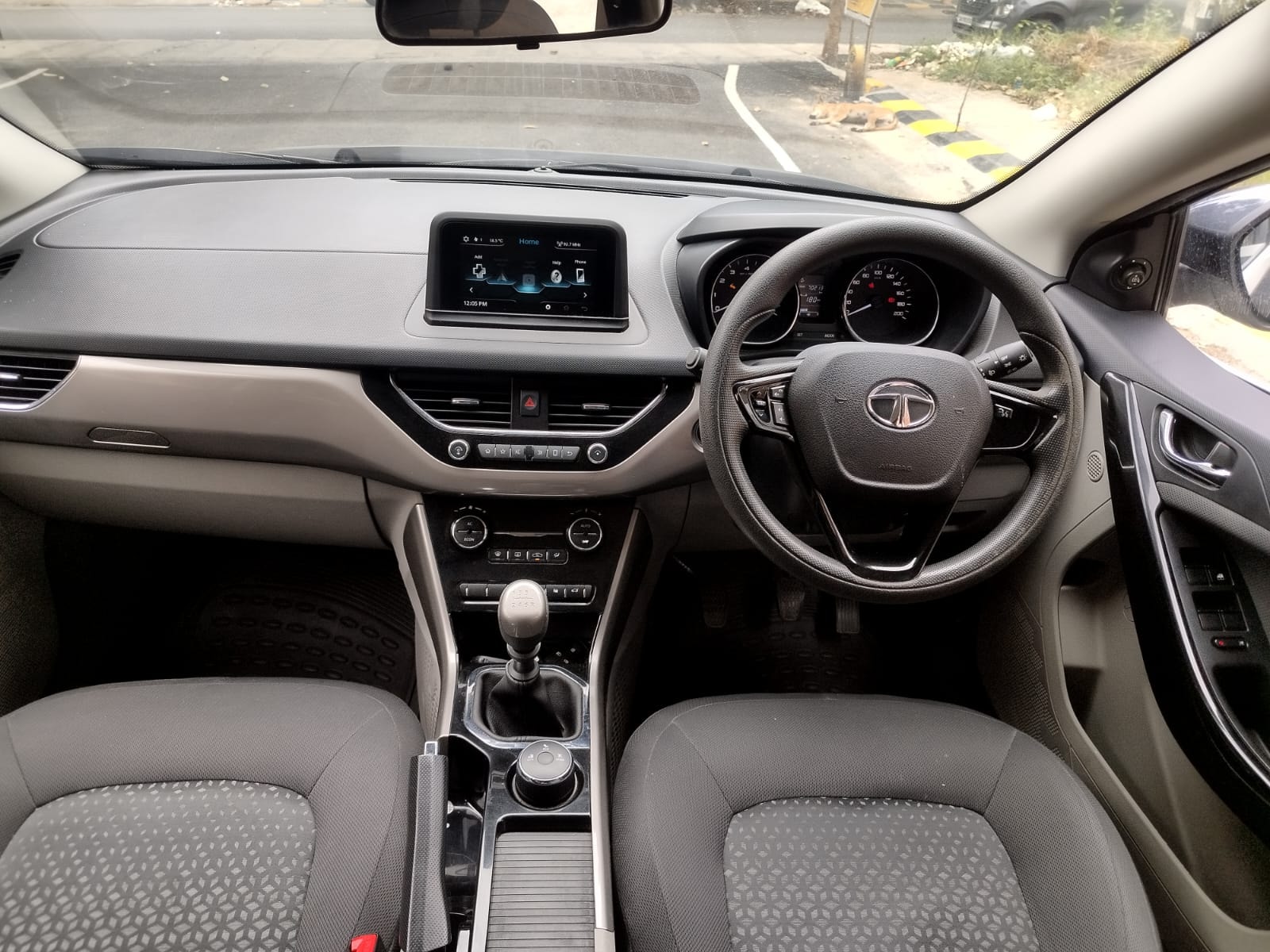 View 2019 Tata Nexon XZ Plus Diesel Image 9 Used 2019 Tata Nexon XZ Plus Diesel Image 9