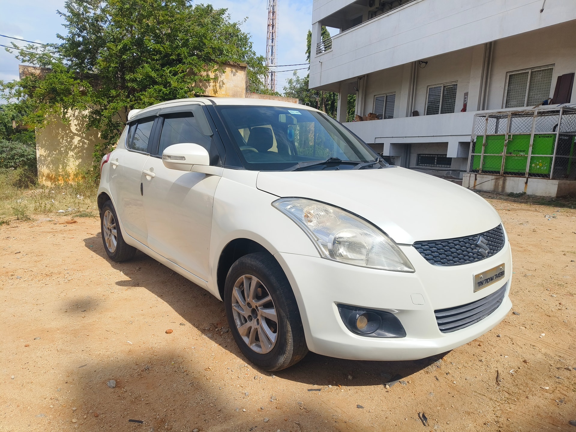 View 2014 Maruti Suzuki Swift ZDI Image 12 Used 2014 Maruti Suzuki Swift ZDI Image 12