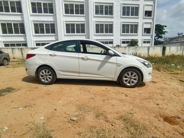 View Hyundai Fluidic Verna Image 8 Used Hyundai Fluidic Verna Image 8