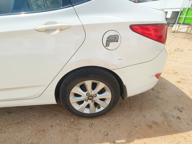 View Hyundai Fluidic Verna Image 16 Used Hyundai Fluidic Verna Image 16