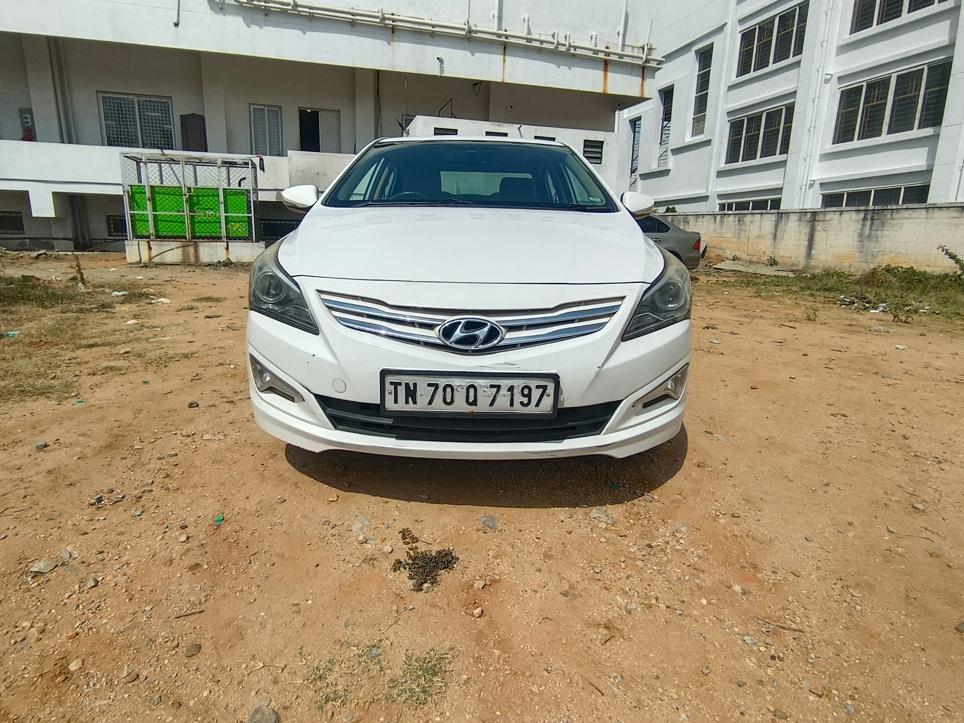 View 2015 Hyundai Fluidic Verna 1.6 VTVT Image 2 Used 2015 Hyundai Fluidic Verna 1.6 VTVT Image 2
