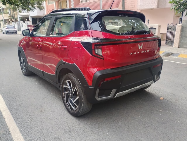 View Mahindra XUV 3XO Image 10 Used Mahindra XUV 3XO Image 10