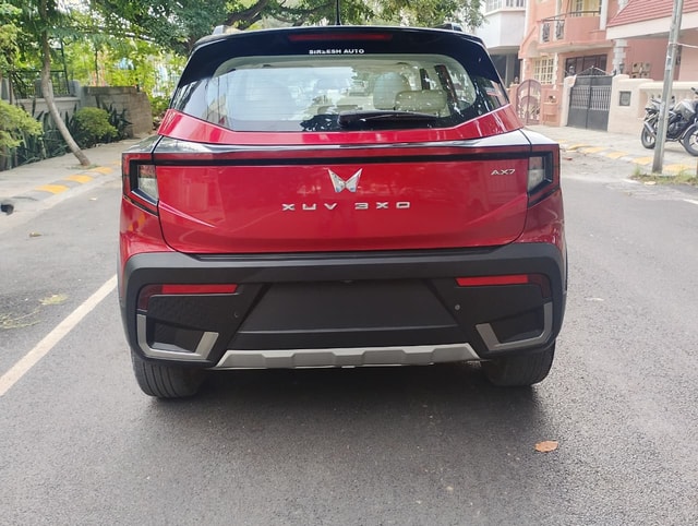 View Mahindra XUV 3XO Image 4 Used Mahindra XUV 3XO Image 4